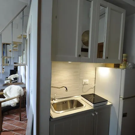 Mugnone House شقة *